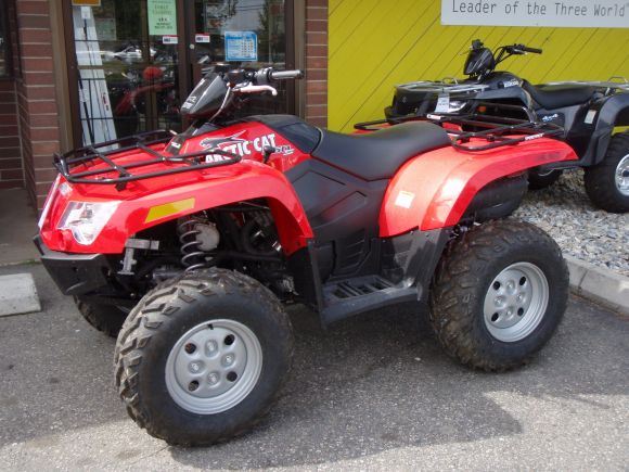 2010 ARCTIC CAT 550 EFI H1